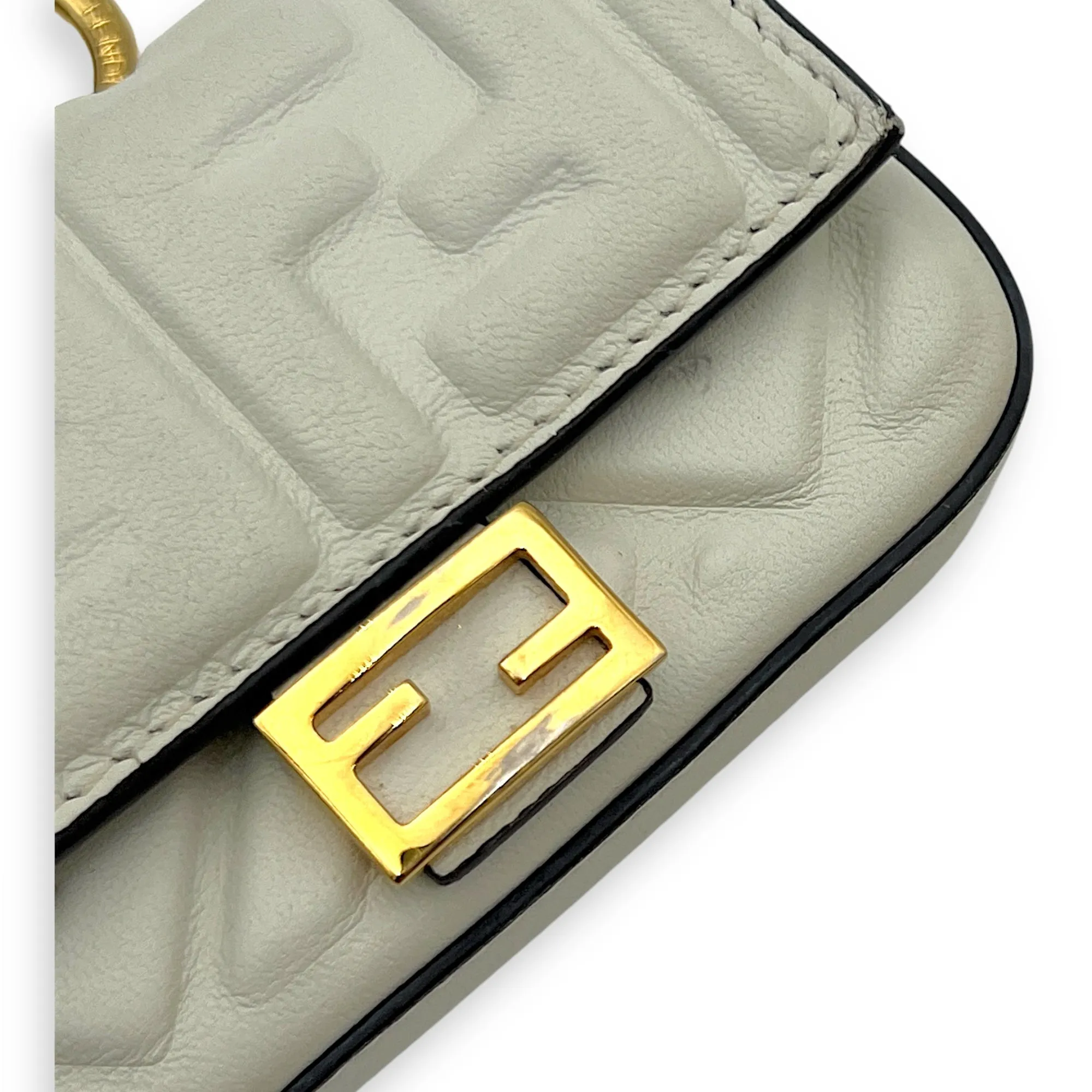 Baguette Pouch White in Calfskin, Silver hardware