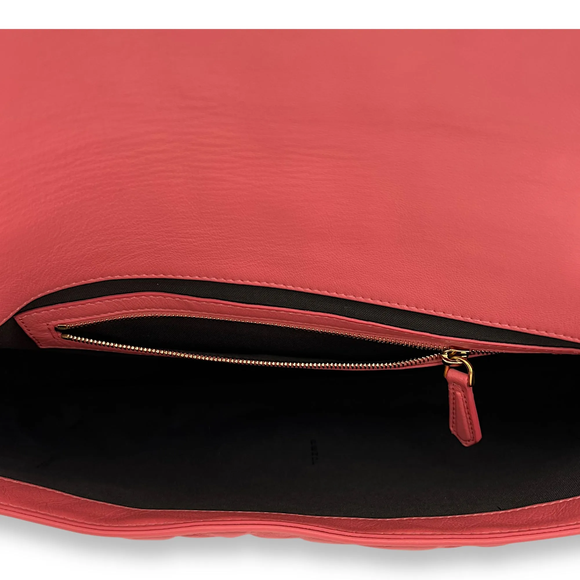 Baguette Shoulder Bag Pink in Calfskin, Gold hardware