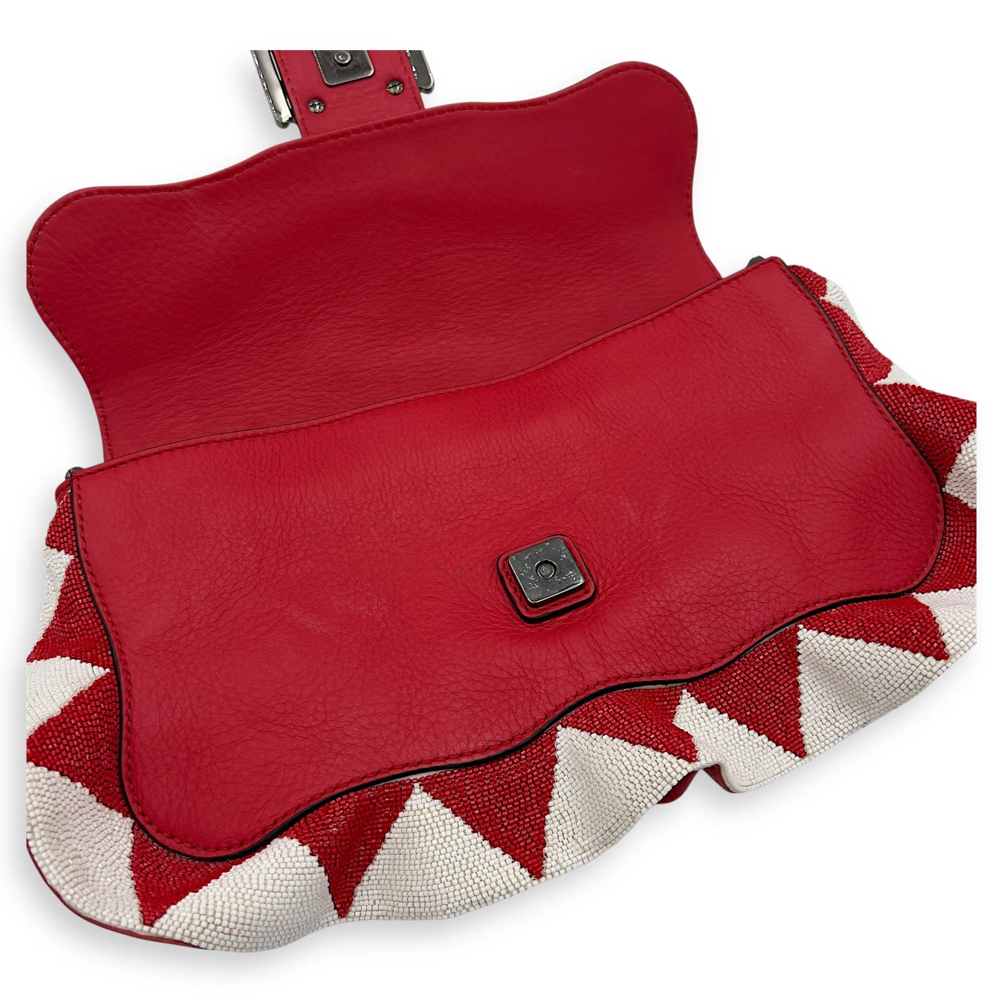 Baguette Shoulder Bag Red in Calfskin, Silver hardware