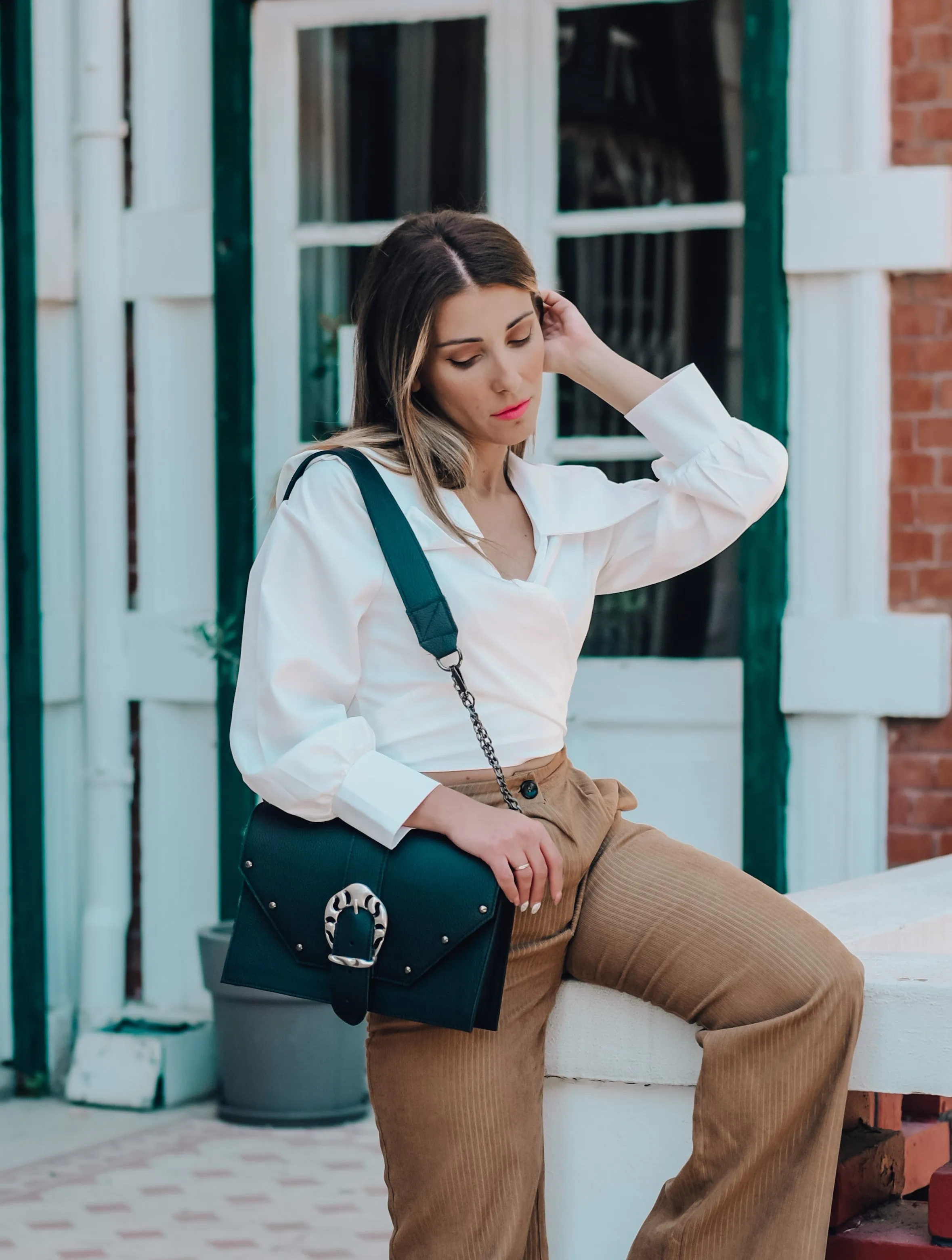 Briana Leather Shoulder Bag - Black