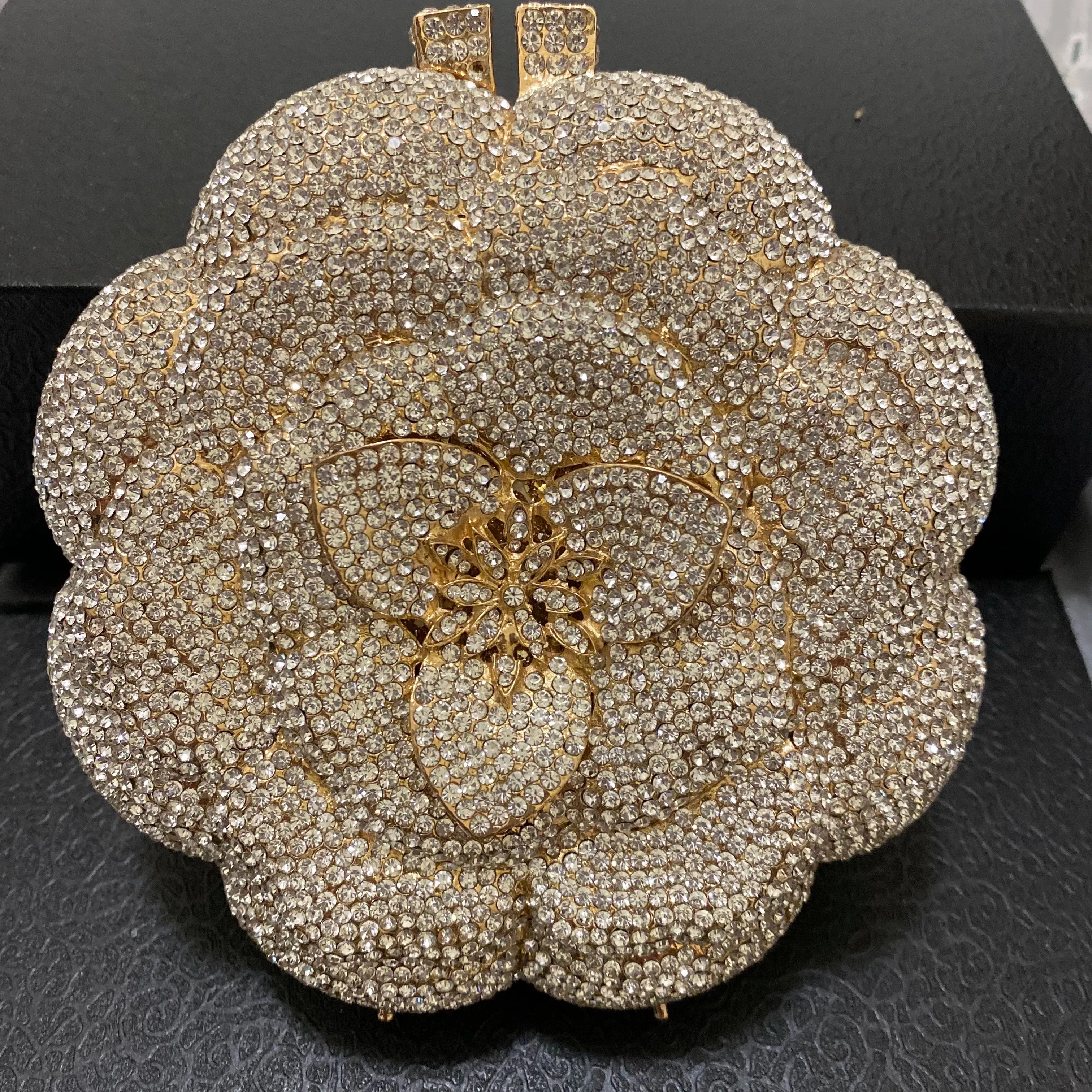 Rose Clutch