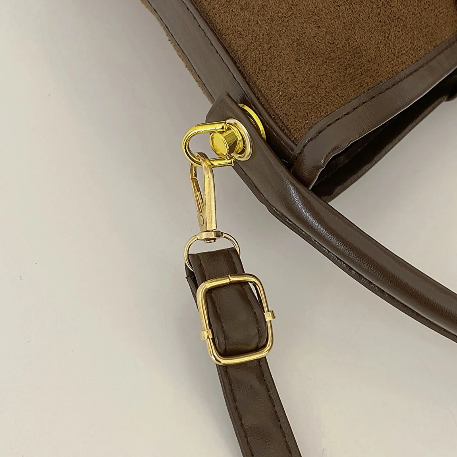 TEEK - Bucket Crossbody Bag